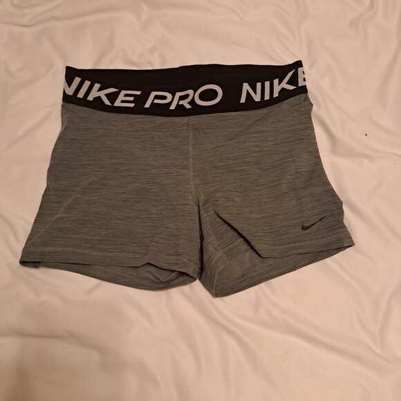Nike Pro Shorts - Picture 1 of 2